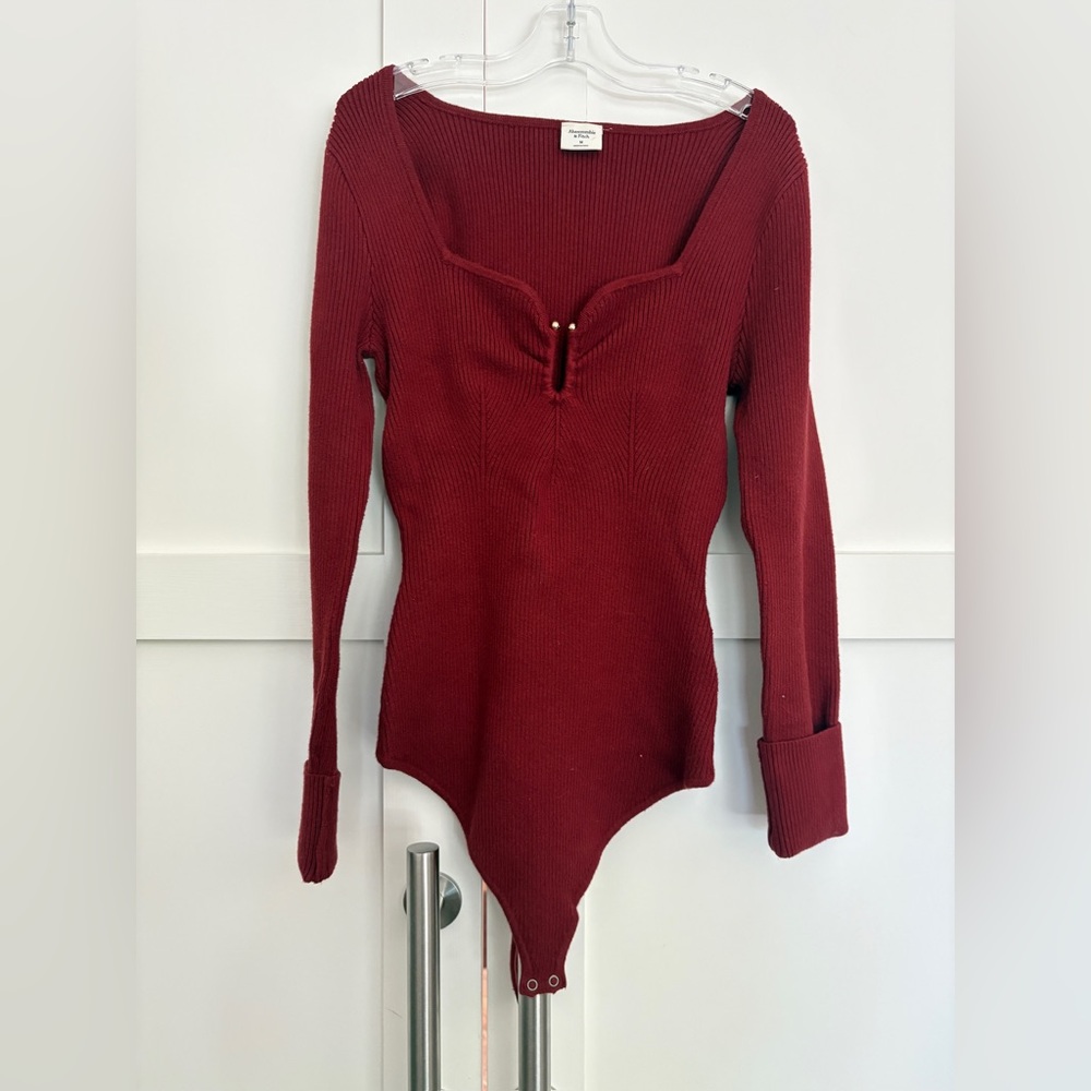 Abercrombie Sweetheart Neck Ribbed Sweater Bodysuit Burgundy Size M
